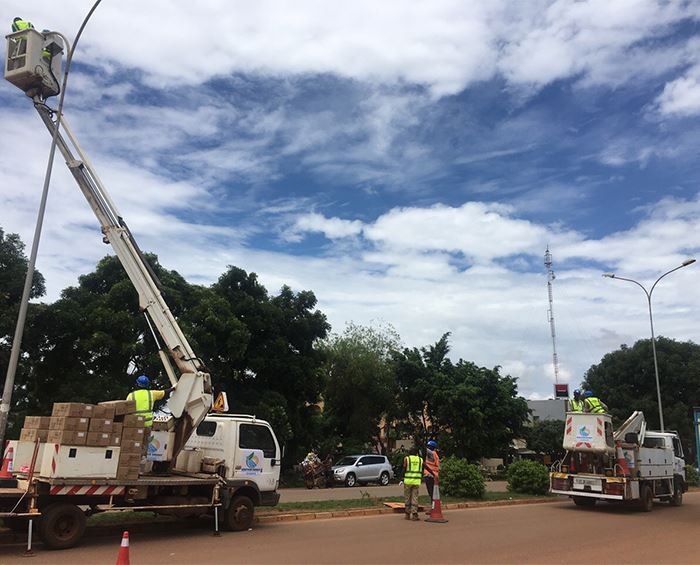 Lampu jalan LED tidak akan menyebabkan pencemaran alam sekitar 左蓉-宣盟 -7 组
