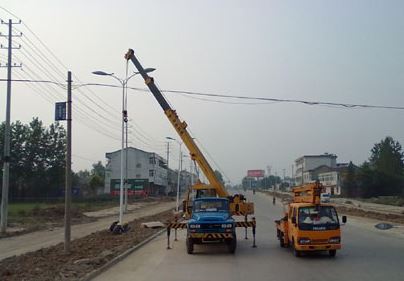 Kelebihan jelas lampu jalan solar 淄博风向标信息科技有限公司 -2 组-张玲玲